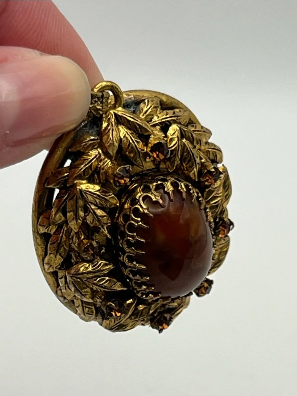 Victorian revival brown cabochon gold tone leaf rhinestone bracelet vintage